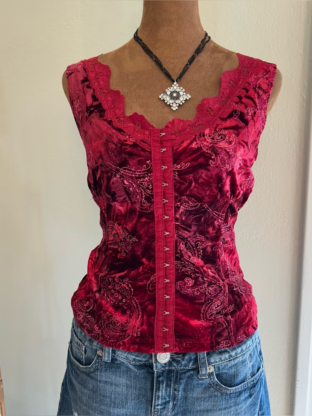 Vintage 90s Goth Red Crushed Velvet Sparkly Lace Trim Tank Top by Ing